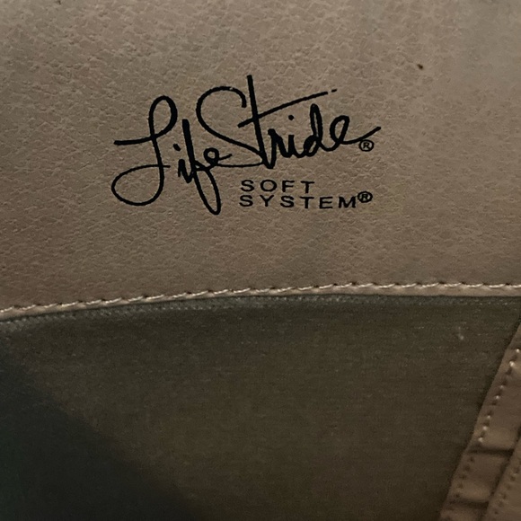 Gray boots - Picture 4 of 4